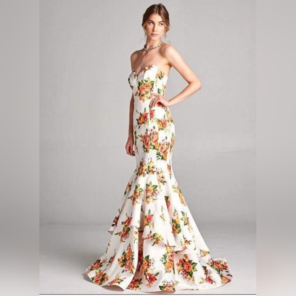 Strapless Sweetheart Mermaid Ruffle Rose Gown